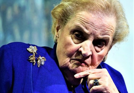 Madeleine Albright: Politička, která nesložila ruce do klína