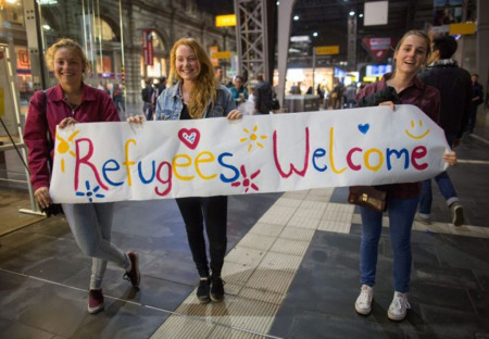 Maďarsko: Ilegálni migranti vnikajú do domov a obývajú a vykrádajú ich