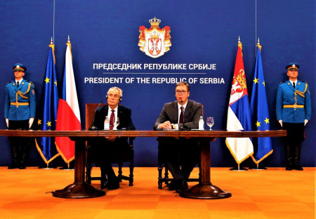 Zemanova omluva Srbsku: Prosím srbský národ o odpuštění
