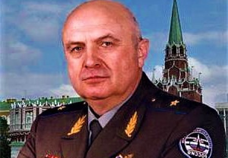 General Petrov - Proč se jedněm státům daří dobře a jiným ne? Globální řízení (Úvod do KSB-2004)