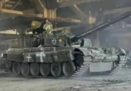 Nový taktický znak Ukrajinců na vybavení NATO - znak Hitlerovy 23. tankové divize.