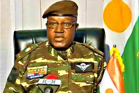 hlava-nigerskeho-statu-general-abdurahmane-tchiani-se-setkal-s-hostujicimi-ministry-zahranici-mali-a-burkiny-faso